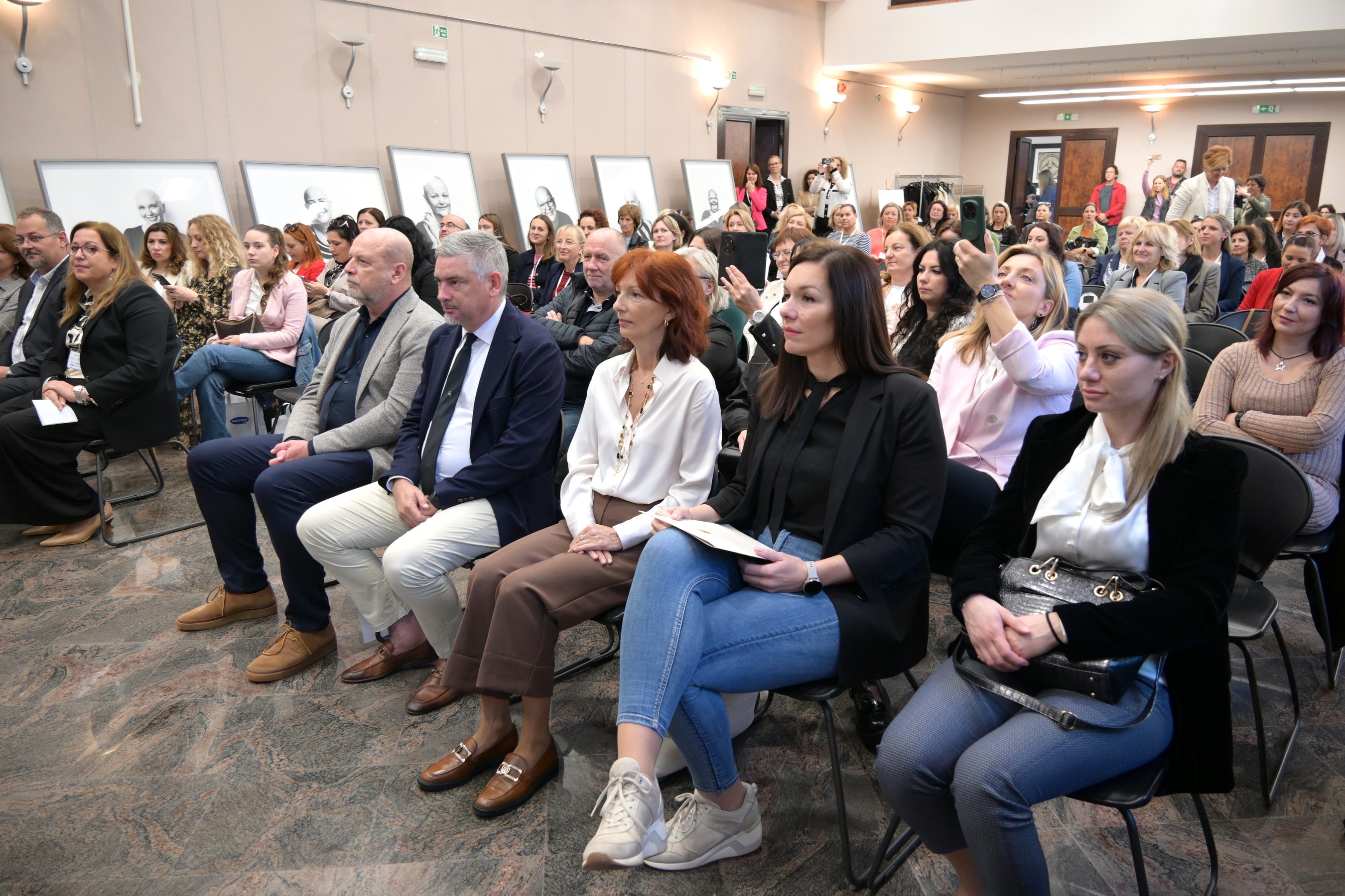 Istarski župan Miletić otvorio Simpozij „Od prevencije do skrbi – medicinska sestra u središtu primarne zdravstvene zaštite“